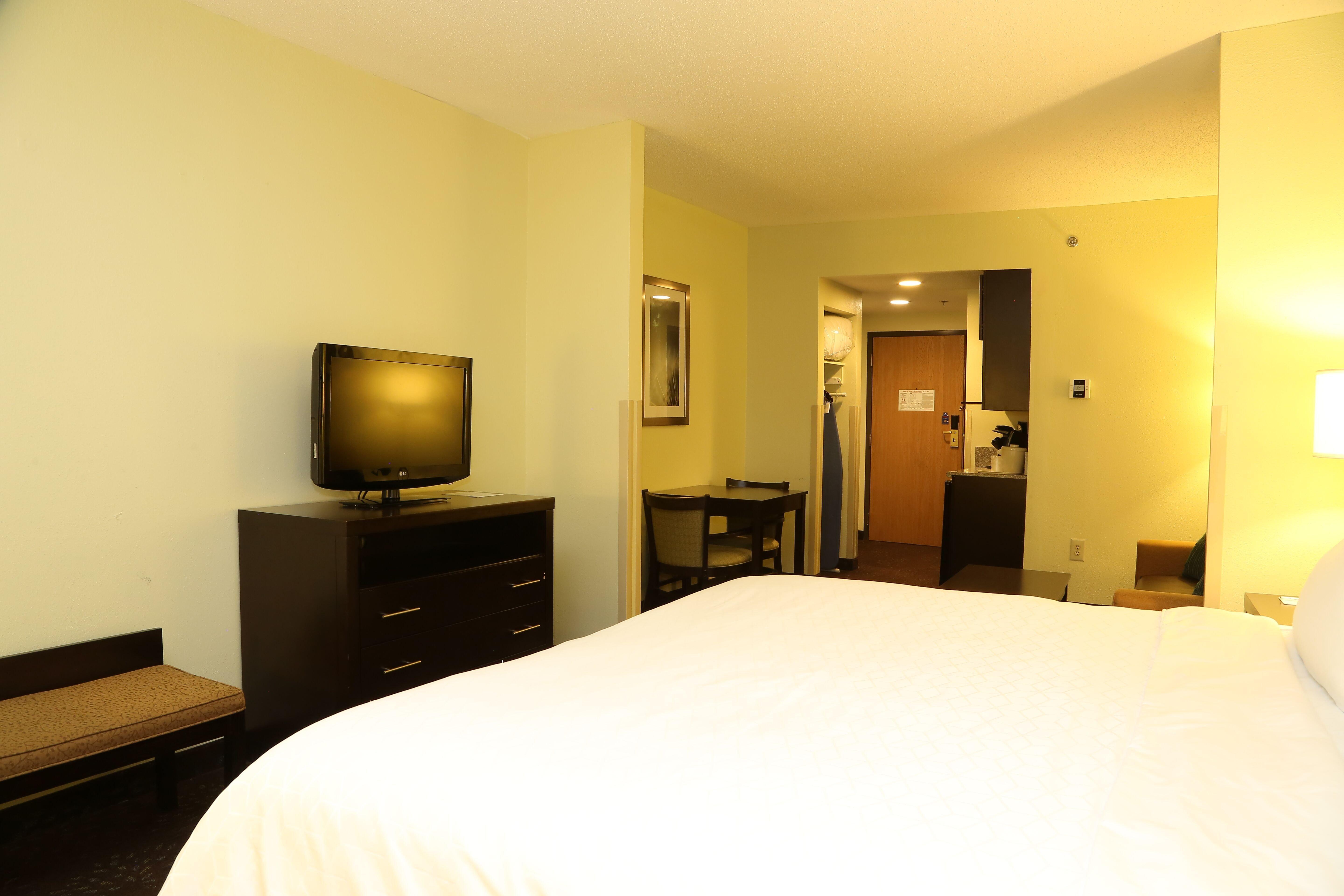 Holiday Inn Express Hotel & Suites Cleveland - Ms By Ihg Ngoại thất bức ảnh