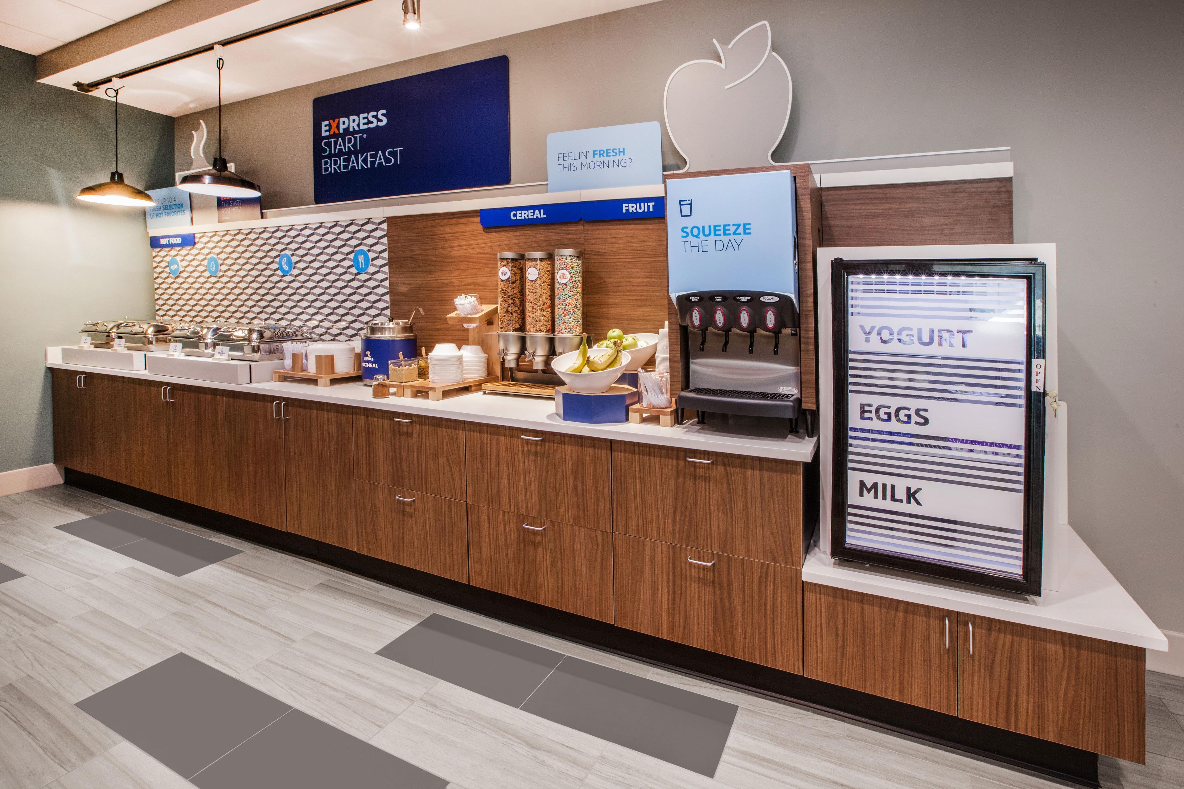 Holiday Inn Express Hotel & Suites Cleveland - Ms By Ihg Ngoại thất bức ảnh