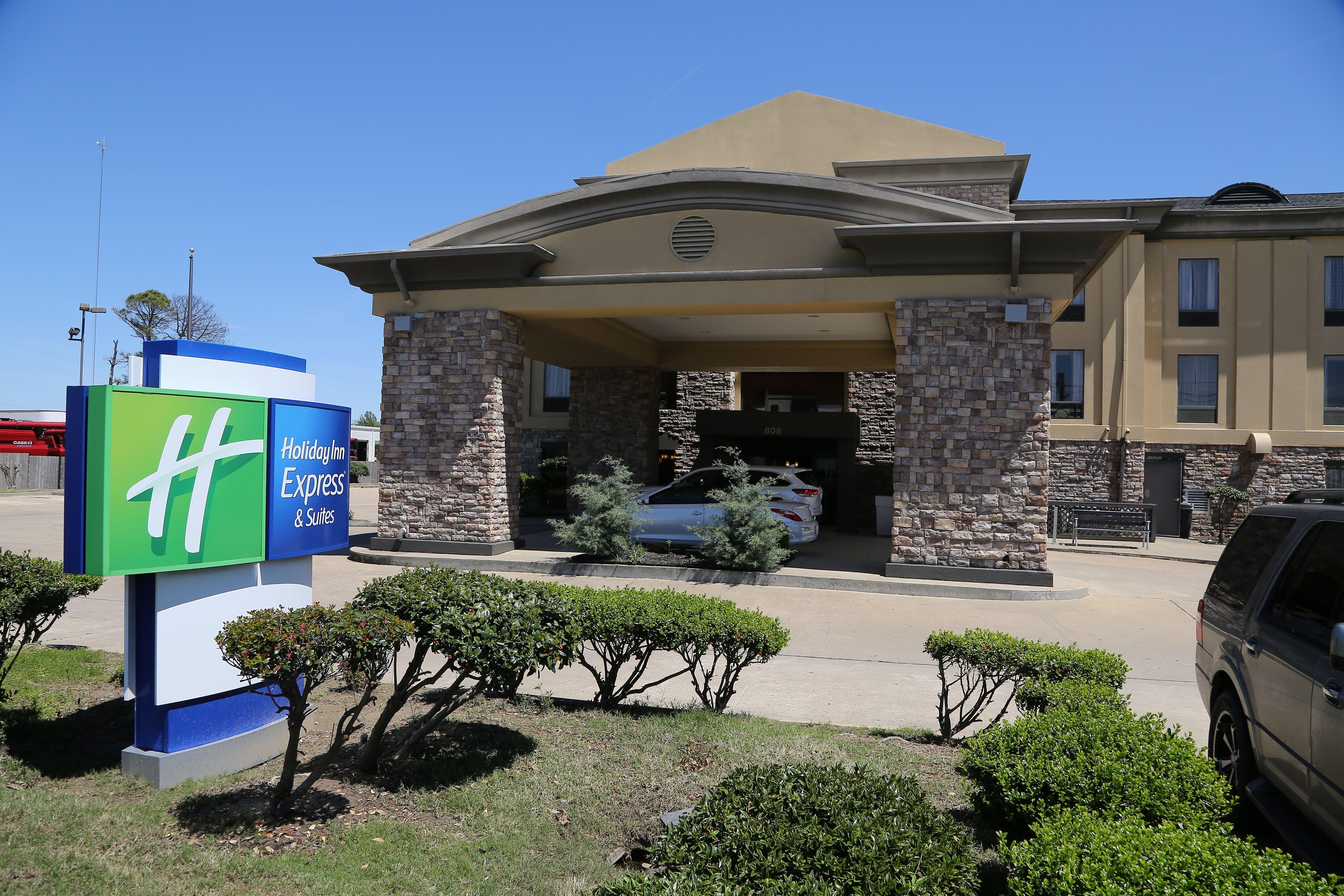 Holiday Inn Express Hotel & Suites Cleveland - Ms By Ihg Ngoại thất bức ảnh