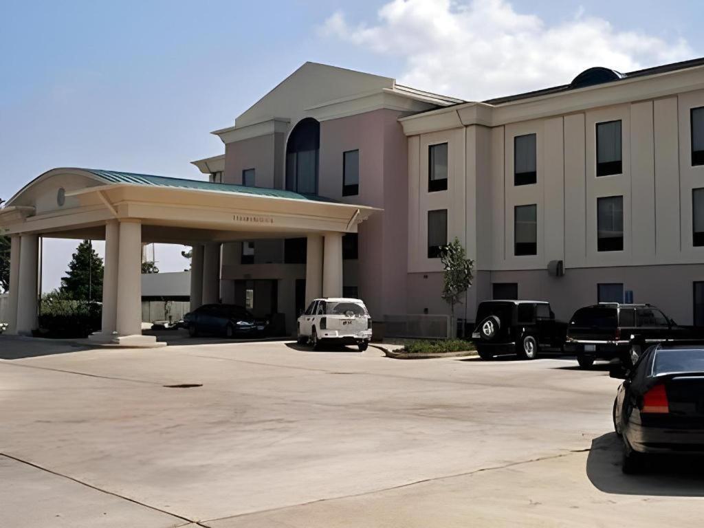 Holiday Inn Express Hotel & Suites Cleveland - Ms By Ihg Ngoại thất bức ảnh