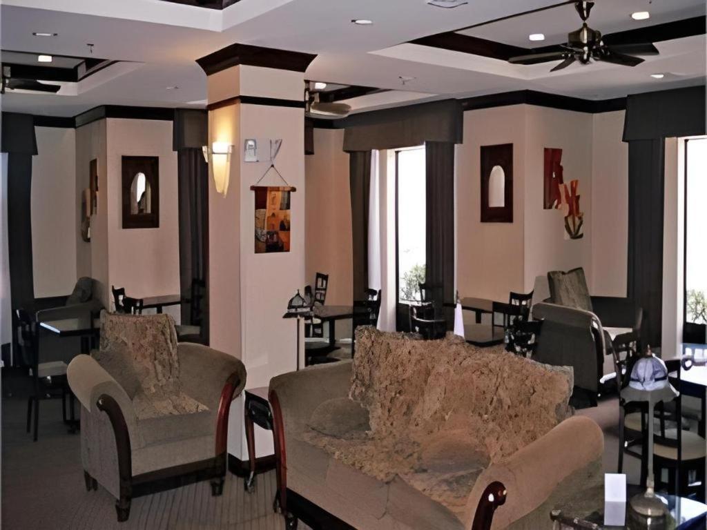Holiday Inn Express Hotel & Suites Cleveland - Ms By Ihg Ngoại thất bức ảnh